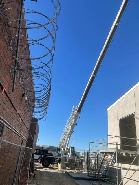 40m-high reach crane for installation of lightning mast
