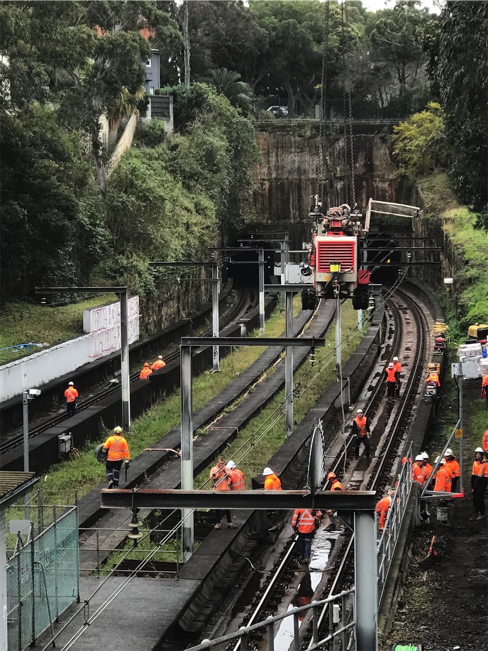 UGOH termination earthing Woollahra Railway Station